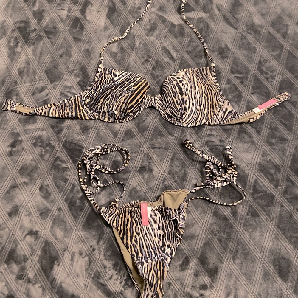 Victoria’s Secret Bikini (Brand new)